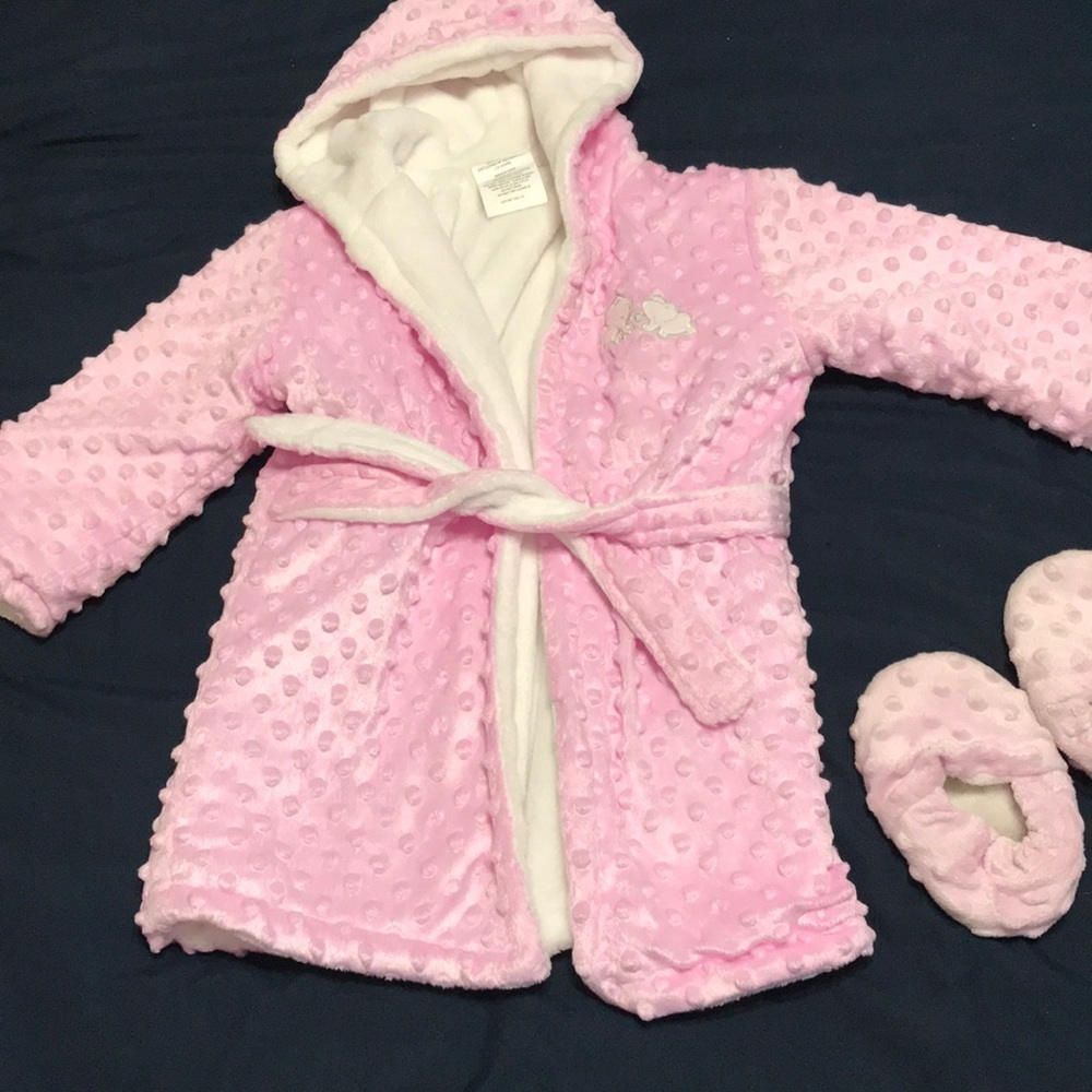 Pink toddler robe!